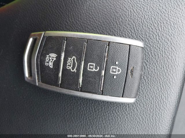 KMTG34LA8KU022701 Genesis G70
