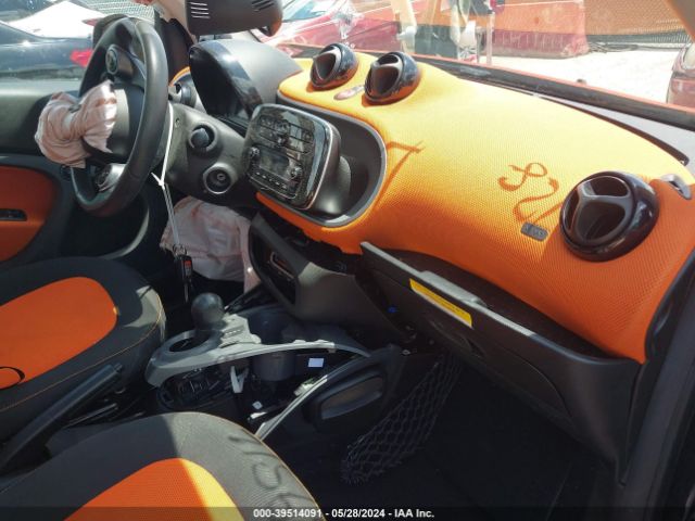 WMEFJ9BA2JK278942 Smart Fortwo Electric Drive Passion/prime/pure