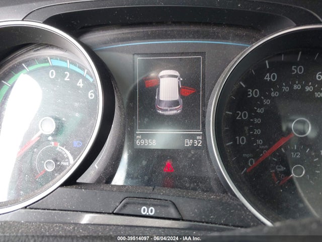 WVWKP7AU0GW909846 Volkswagen E-golf Se