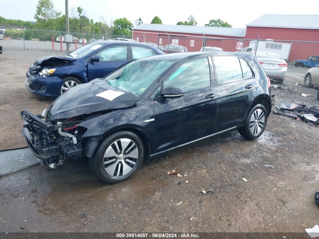WVWKP7AU0GW909846 Volkswagen E-golf Se