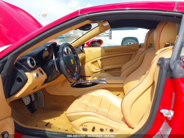 ZFF65TJA5E0202023 Ferrari California