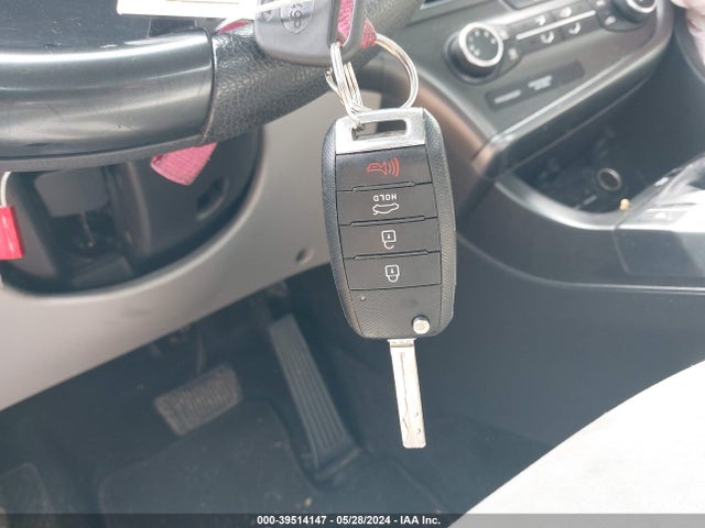 KIA Optima Lx 2015 5XXGM4A74FG357727 Image 11