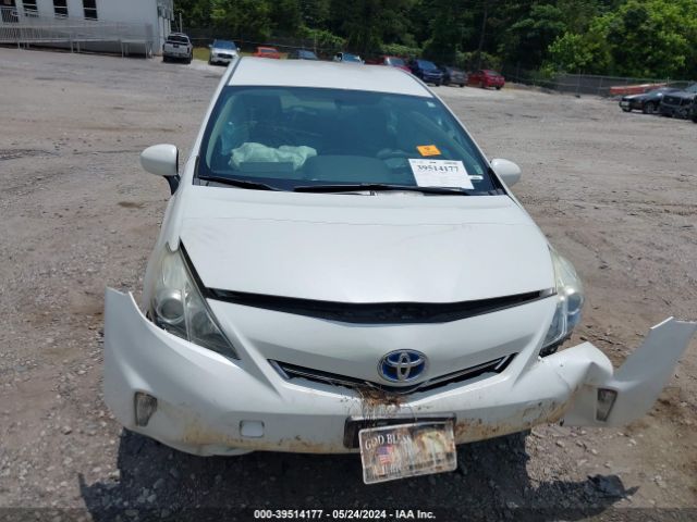 JTDZN3EU0E3307308 Toyota Prius V Three