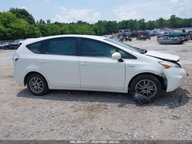 JTDZN3EU0E3307308 Toyota Prius V Three