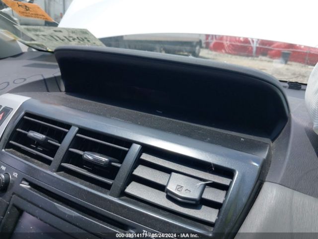 JTDZN3EU0E3307308 Toyota Prius V Three