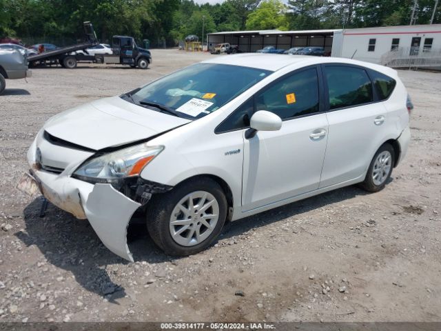 JTDZN3EU0E3307308 Toyota Prius V Three