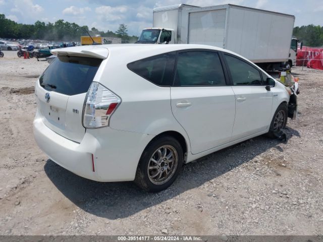 JTDZN3EU0E3307308 Toyota Prius V Three