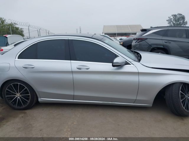 W1KWF8DB4MR614916 Mercedes-Benz C 300 Sedan