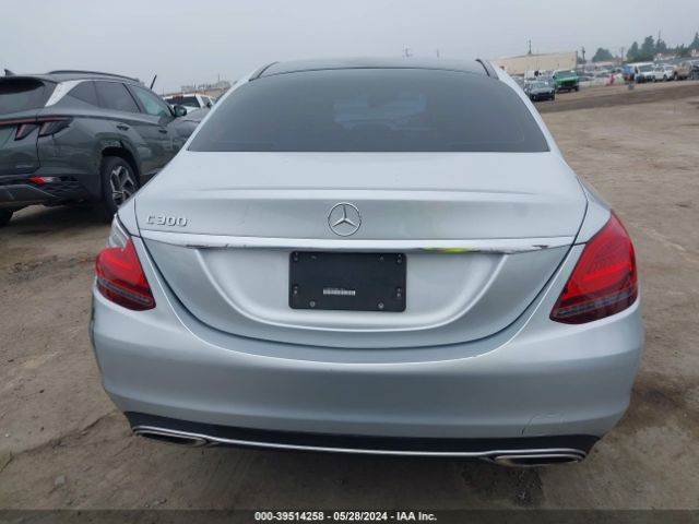 W1KWF8DB4MR614916 Mercedes-Benz C 300 Sedan