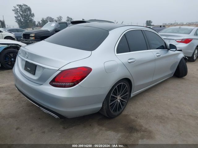 W1KWF8DB4MR614916 Mercedes-Benz C 300 Sedan