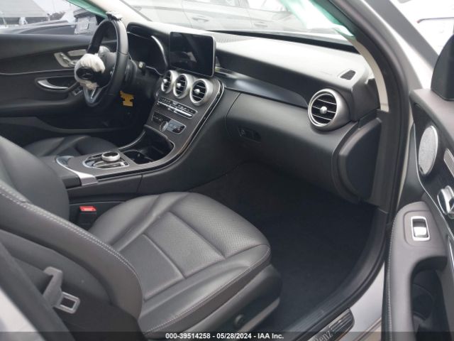 W1KWF8DB4MR614916 Mercedes-Benz C 300 Sedan