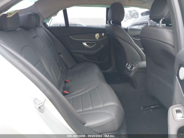 W1KWF8DB4MR614916 Mercedes-Benz C 300 Sedan