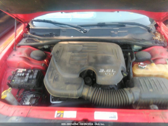 2C3CDZAG7FH770366 Dodge Challenger Sxt Or R/t