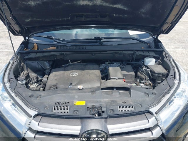 Toyota Highlander Xle 2019 5TDKZRFH4KS560653 Image 10