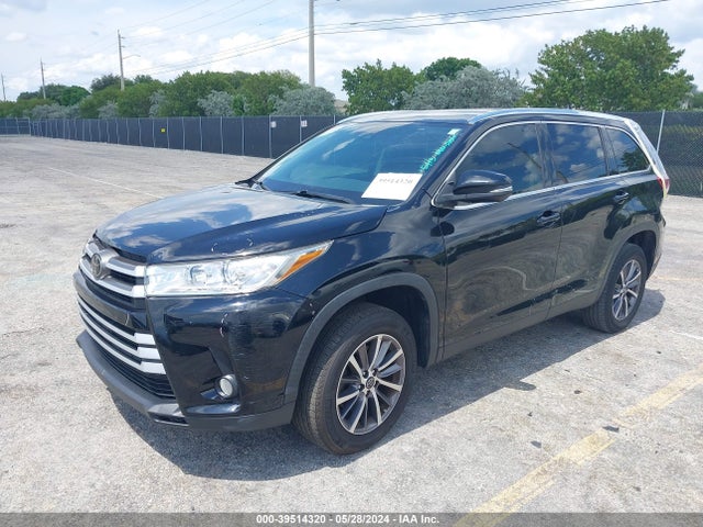 Toyota Highlander Xle 2019 5TDKZRFH4KS560653 Image 2