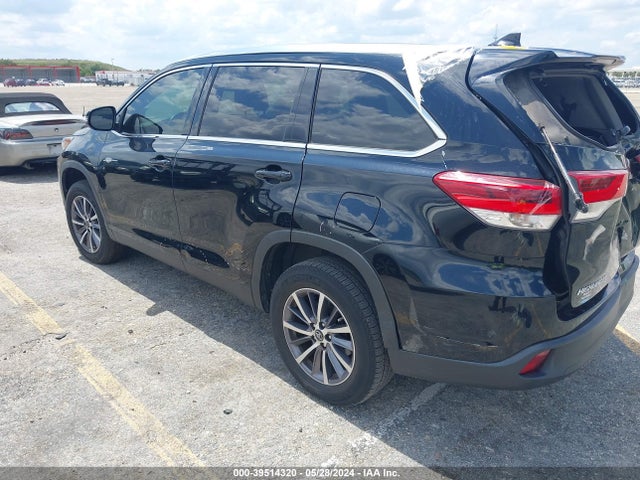 Toyota Highlander Xle 2019 5TDKZRFH4KS560653 Image 3