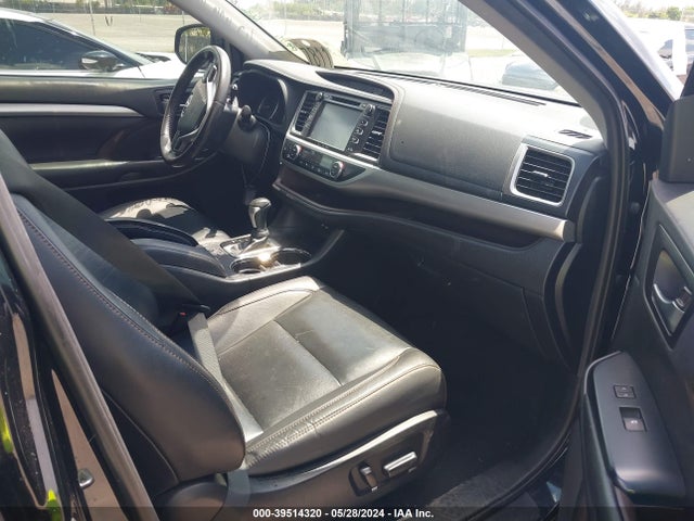 Toyota Highlander Xle 2019 5TDKZRFH4KS560653 Image 5