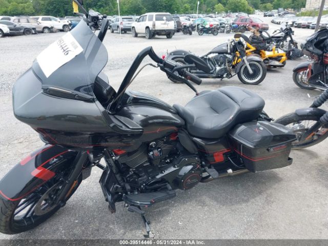 2018 HARLEY-DAVIDSON FLTRXSE 1HD1TCL10JB955547 Photo 1