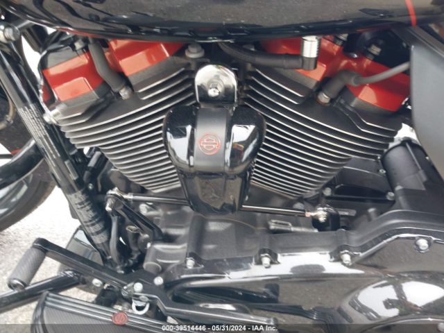 2018 HARLEY-DAVIDSON FLTRXSE 1HD1TCL10JB955547 Photo 8