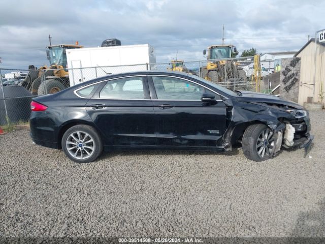 3FA6P0PU3JR105752 Ford Fusion Energi Se Luxury