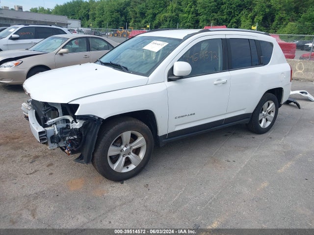 Jeep Compass Latitude 2014 1C4NJDEB5ED665786 Image 2