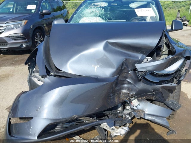 2023 TESLA MODEL Y 7SAYGDEE8PA198655 Photo 9