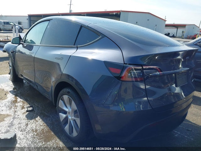 2023 TESLA MODEL Y 7SAYGDEE8PA198655 Photo 2