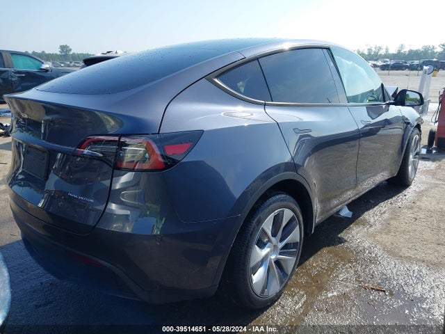 2023 TESLA MODEL Y 7SAYGDEE8PA198655 Photo 3