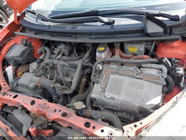 39514688 :رقم المزاد ، JTDKDTB30D1047048 vin ، 2013 Toyota Prius C Two مزاد بيع