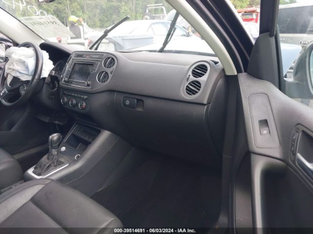 WVGBV7AX9HK000413 Volkswagen Tiguan 2.0t S