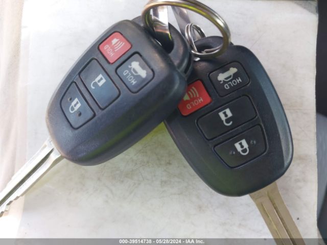 2T1BURHE1GC620566 Toyota Corolla Le Plus