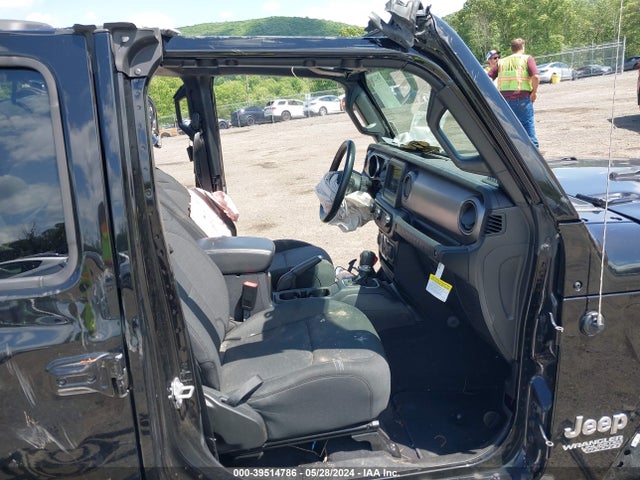 1C4HJXDN4LW226171 Jeep Wrangler Unlimited Sport S 4x4