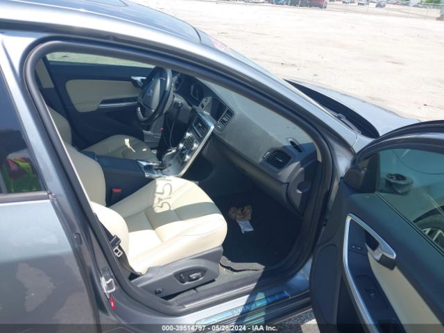 YV126MFL0J2459626 Volvo S60 T5 Dynamic