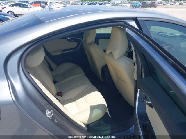 YV126MFL0J2459626 Volvo S60 T5 Dynamic