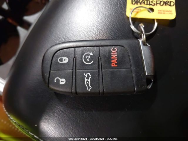 2C3CDXEJ5GH204959 Dodge Charger Srt 392