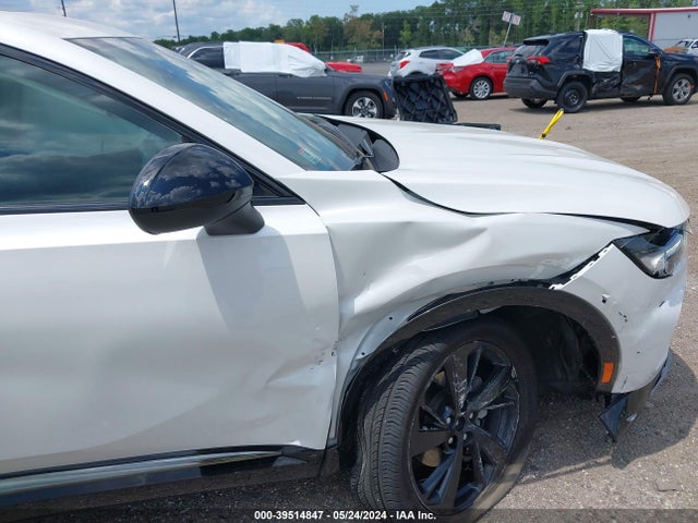 LRBFZNR44PD077586 Buick Envision Essence Fwd