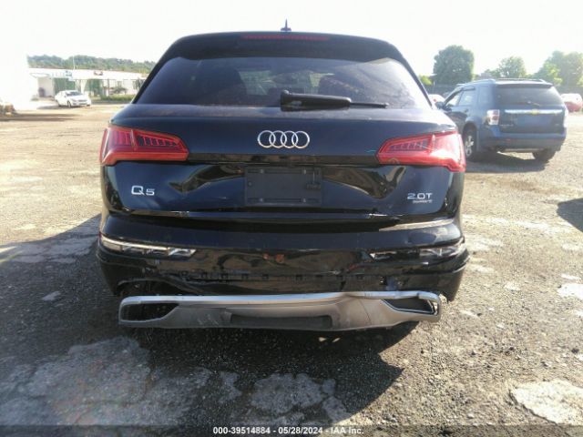 WA1BNAFY2J2220902 Audi Q5 2.0t Premium/2.0t Tech Premium
