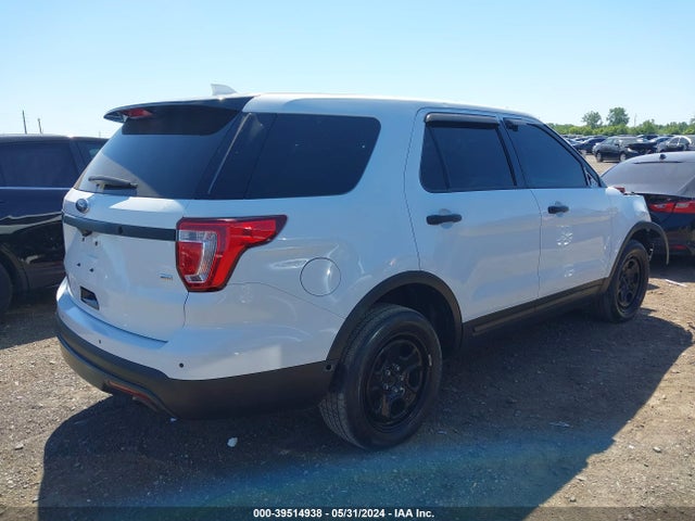 Ford Utility Police Interceptor 2016 1FM5K8AR8GGB64699 Image 4