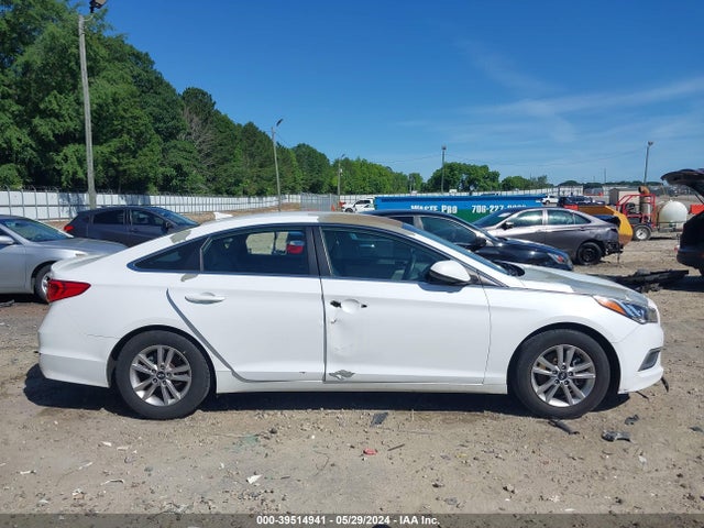Hyundai Sonata 2016 5NPE24AF3GH417636 Image 12