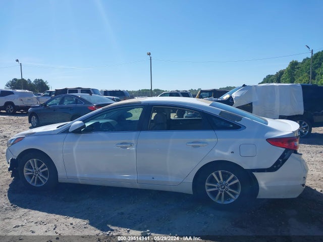 Hyundai Sonata 2016 5NPE24AF3GH417636 Image 13