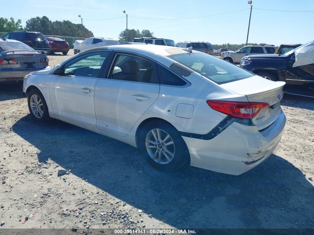 Hyundai Sonata 2016 5NPE24AF3GH417636 Image 3