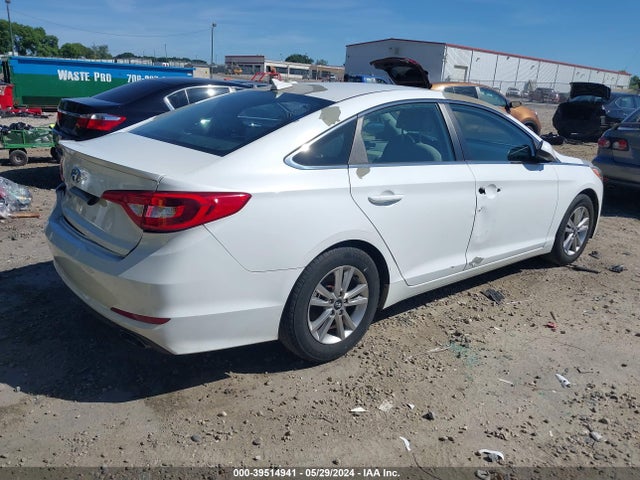 Hyundai Sonata 2016 5NPE24AF3GH417636 Image 4