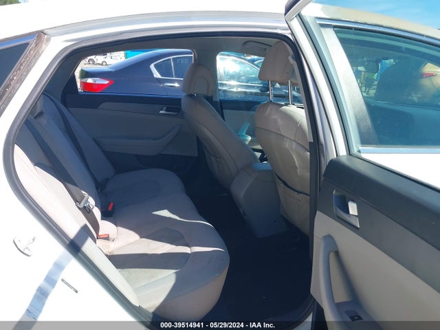 Hyundai Sonata 2016 5NPE24AF3GH417636 Image 8