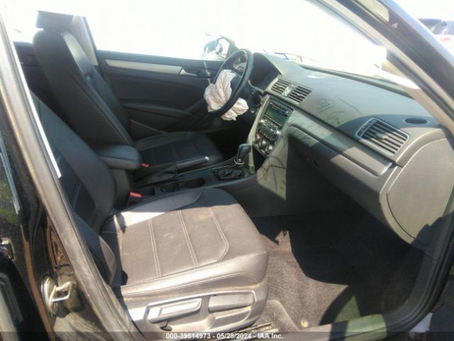 1VWAT7A32EC117420 Volkswagen Passat 1.8t Wolfsburg Edition
