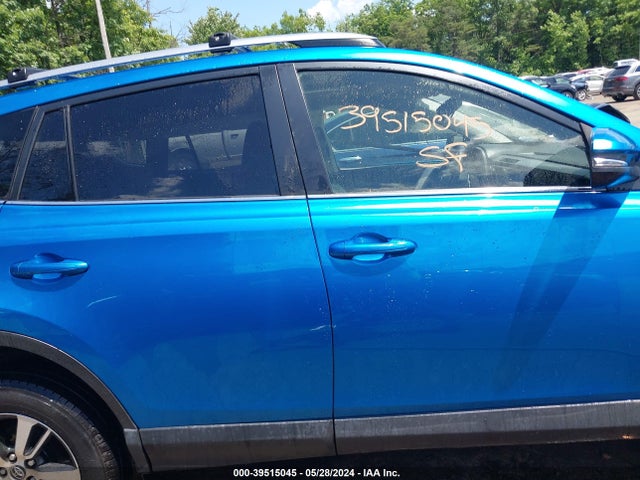 Toyota Rav4 Xle 2017 JTMRFREVXHD203383 Image 13