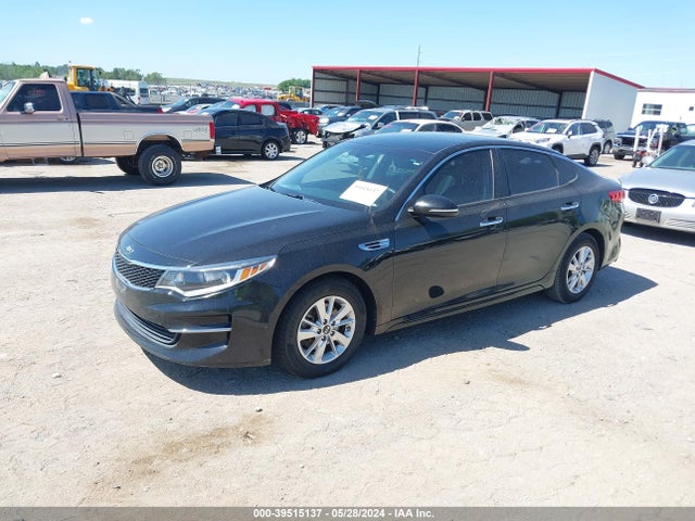 KIA Optima Lx 2017 5XXGT4L33HG152884 Image 2