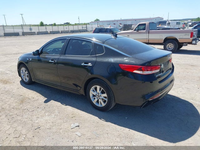 KIA Optima Lx 2017 5XXGT4L33HG152884 Image 3