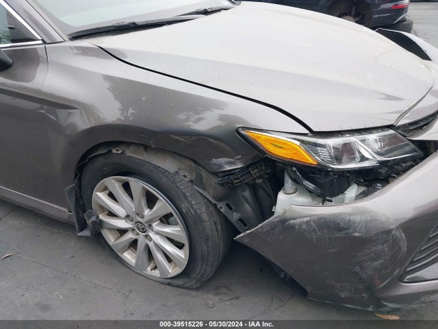 4T1C11AK9LU949779 Toyota CAMRY LE