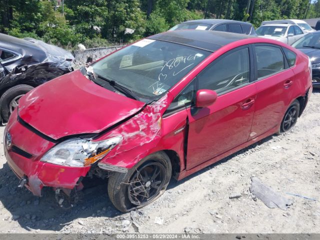 JTDKN3DU5E1780961 Toyota Prius Three