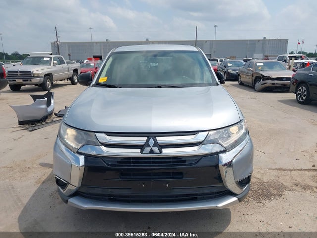 JA4AD2A39GZ016758 Mitsubishi Outlander Es